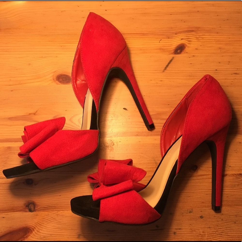 Red Bow Stilettos